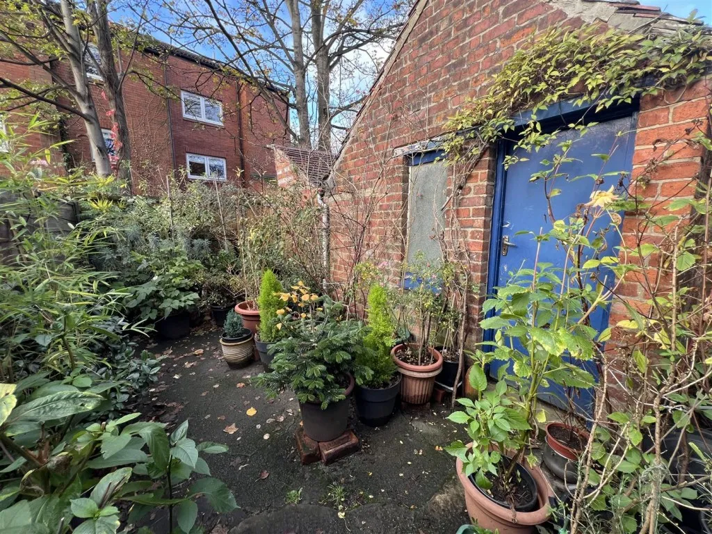 Slade Lane, Manchester, M19, photo 35