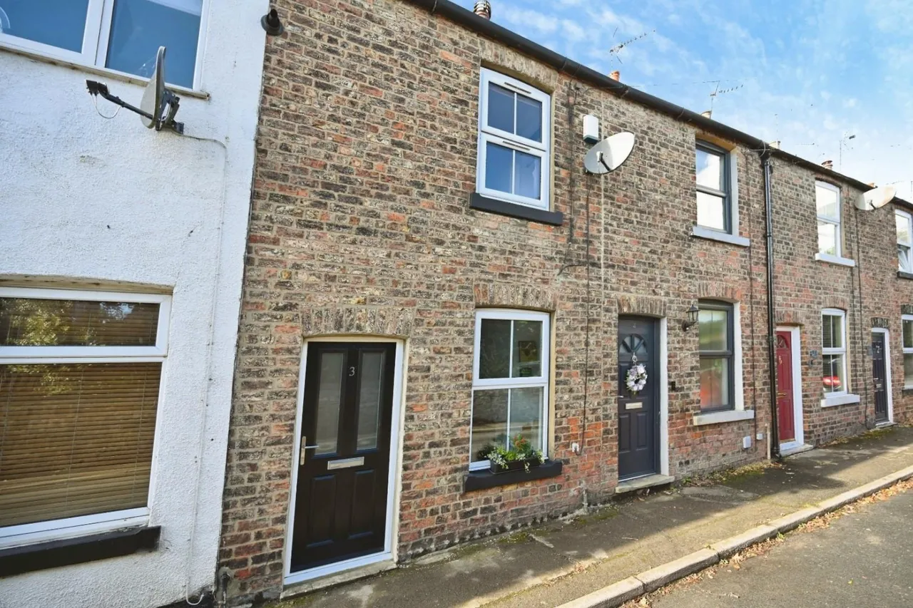 2 bed house for sale, Ure Bank Top, Ripon, HG4