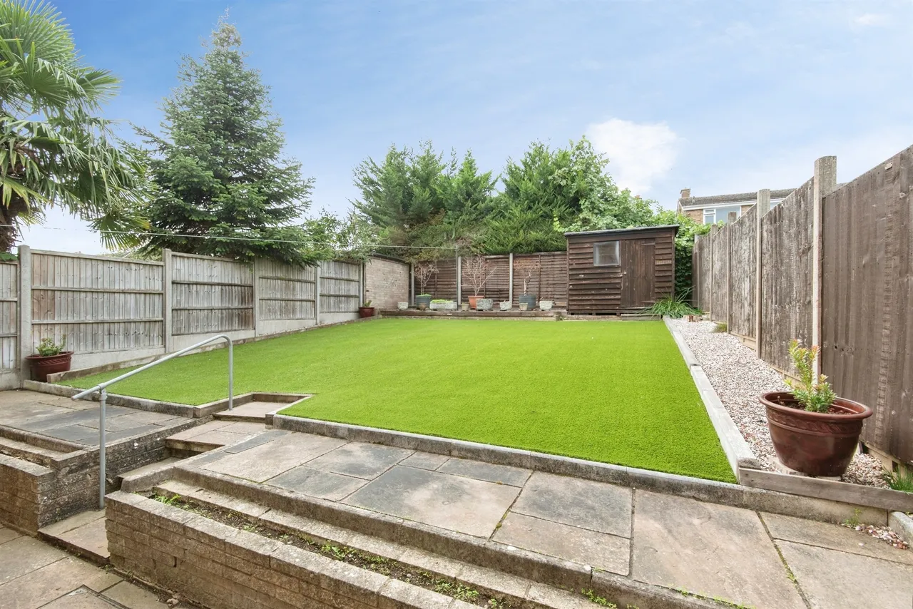Shirley Close, Stevenage, SG2, photo 2