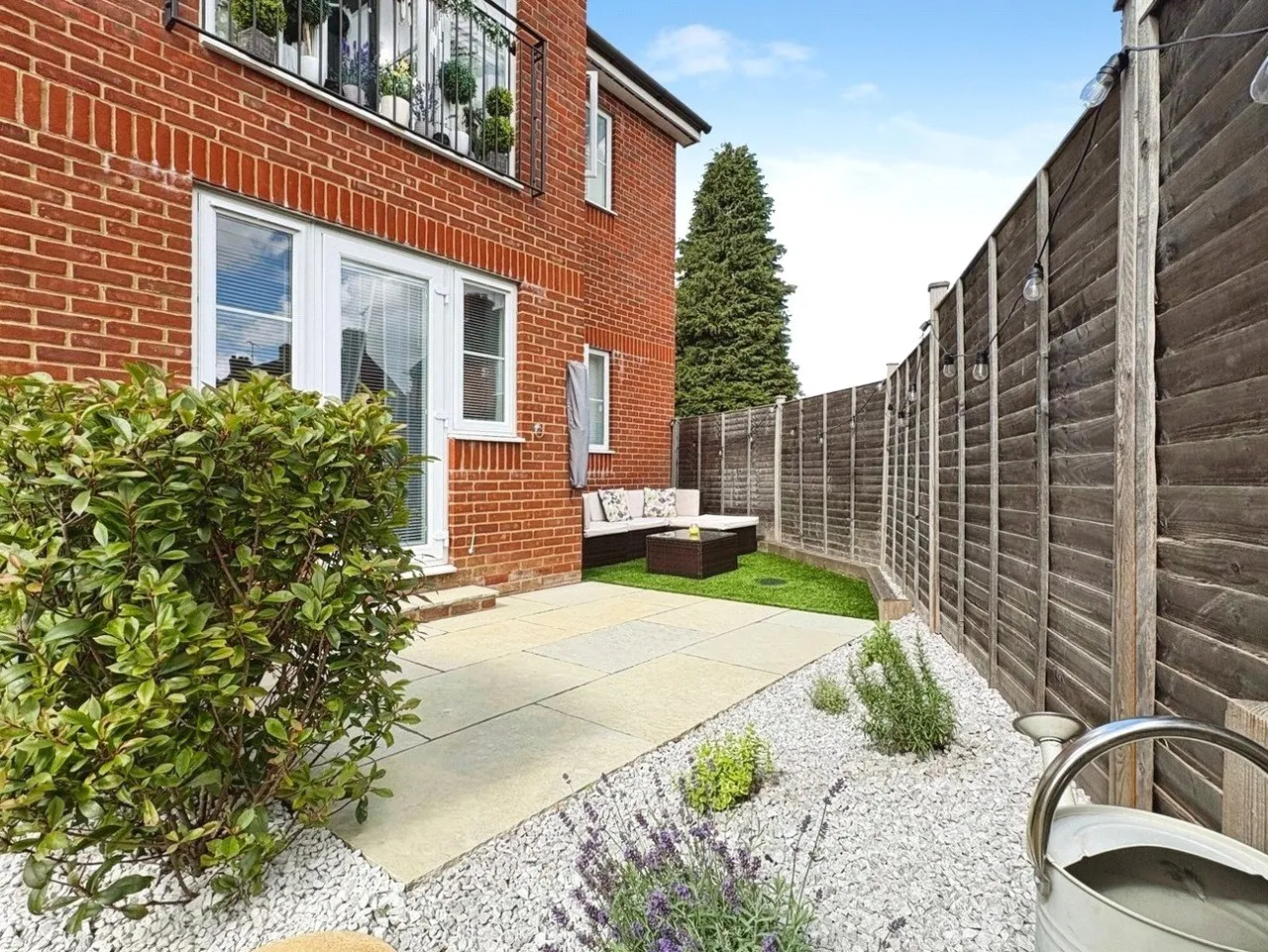1 bed flat for sale — Longacre, Ash, Surrey, GU12 6DR