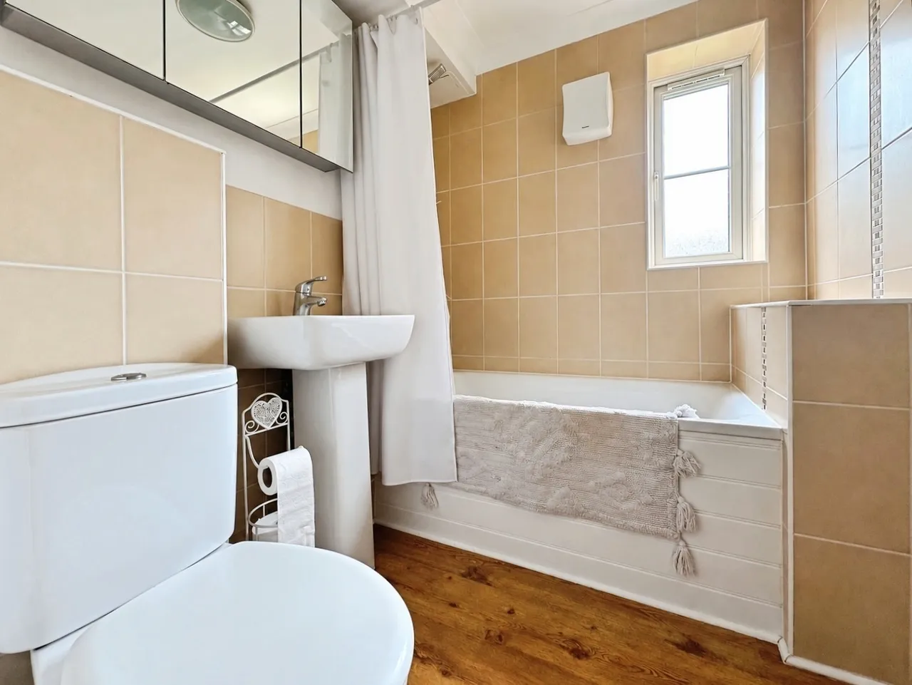 Longacre, Ash, Surrey, GU12 6DR, photo 6