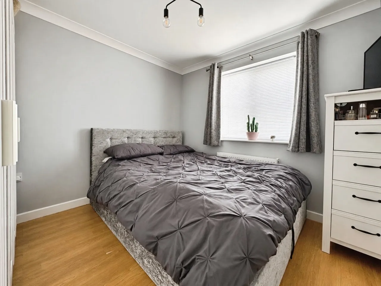 Longacre, Ash, Surrey, GU12 6DR, photo 5