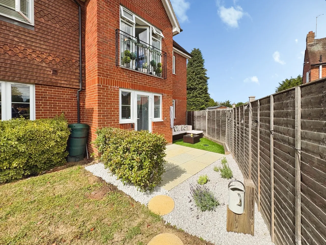 Longacre, Ash, Surrey, GU12 6DR, photo 7
