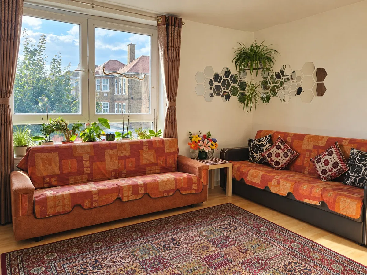 2 bed flat for sale, London, E3