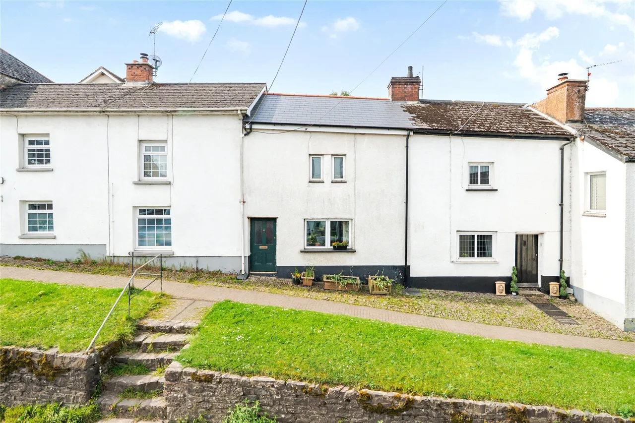 3 bed property for sale — Bow, Crediton, Devon, EX17