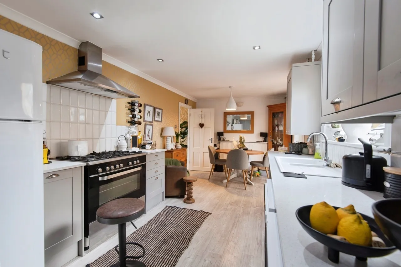 Canterbury Way, Stevenage, Hertfordshire, SG1, photo 5