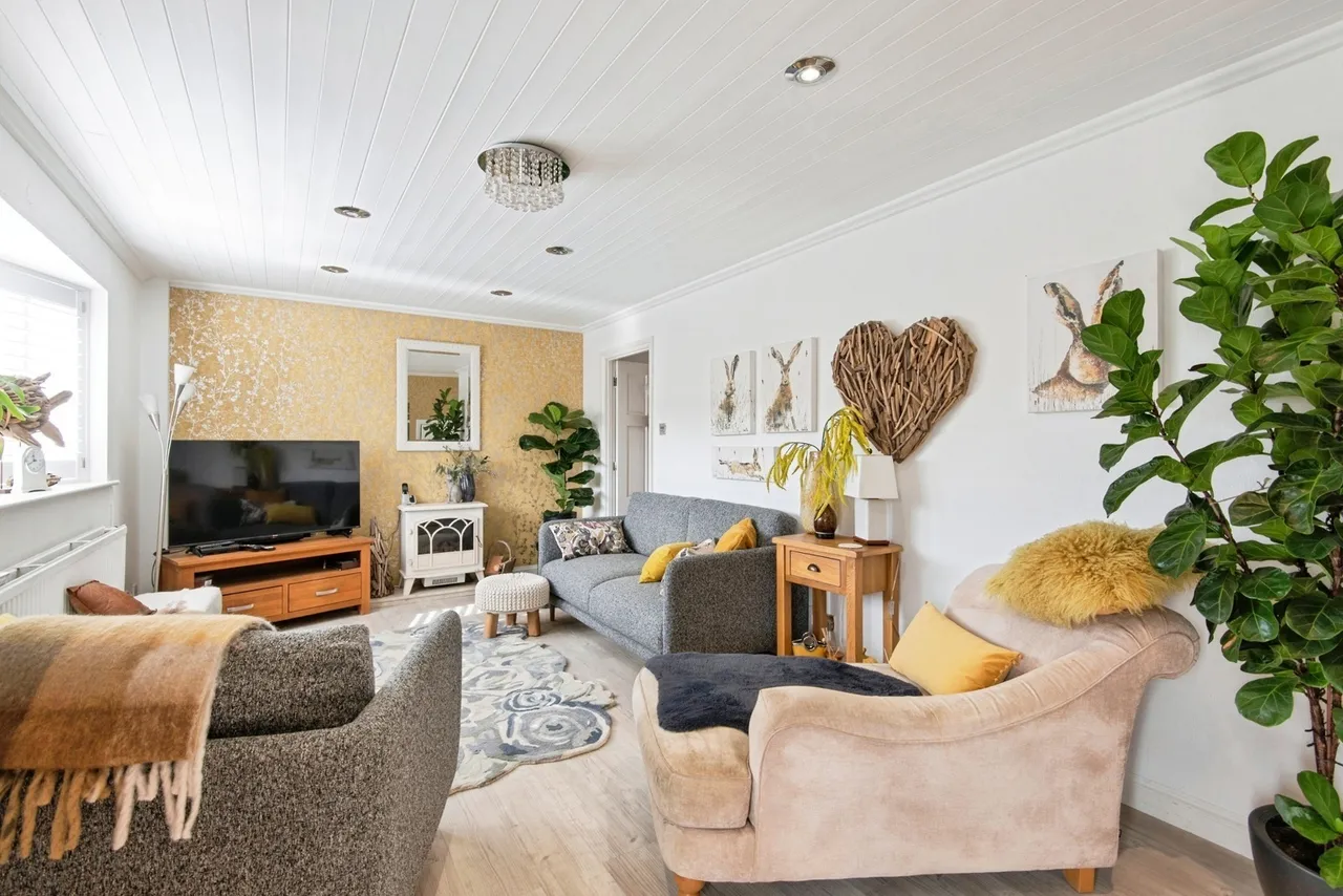 Canterbury Way, Stevenage, Hertfordshire, SG1, photo 3