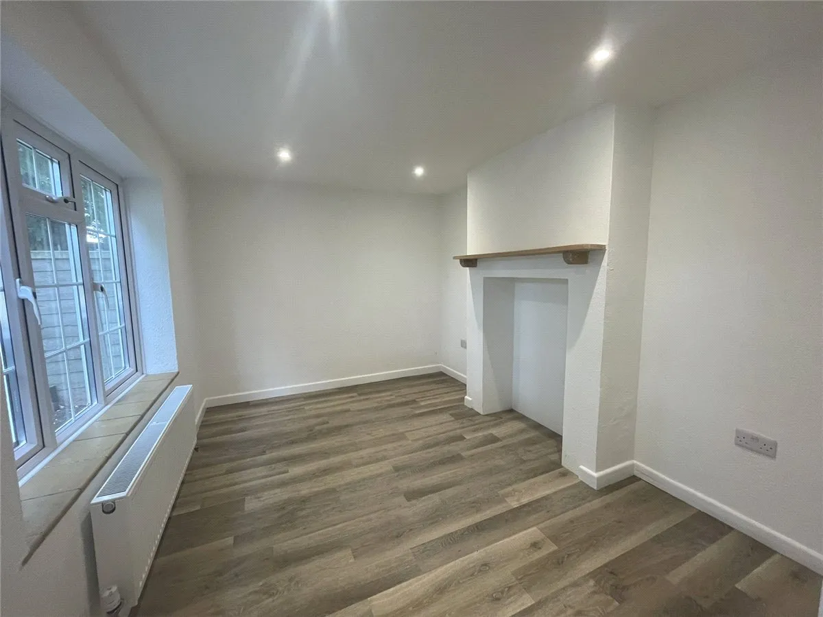 Overton, Basingstoke, RG25, photo 4