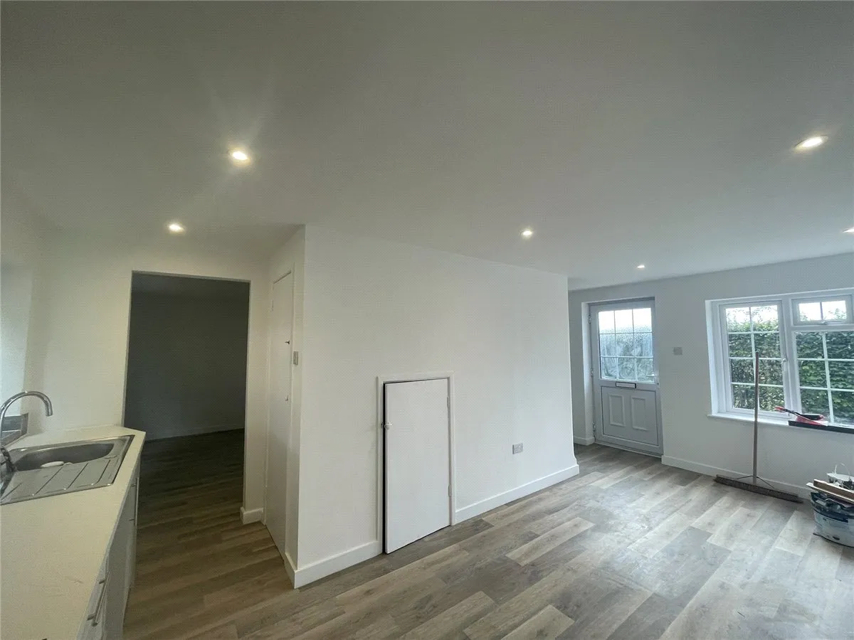Overton, Basingstoke, RG25, photo 5