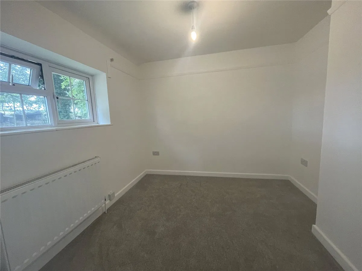 Overton, Basingstoke, RG25, photo 8