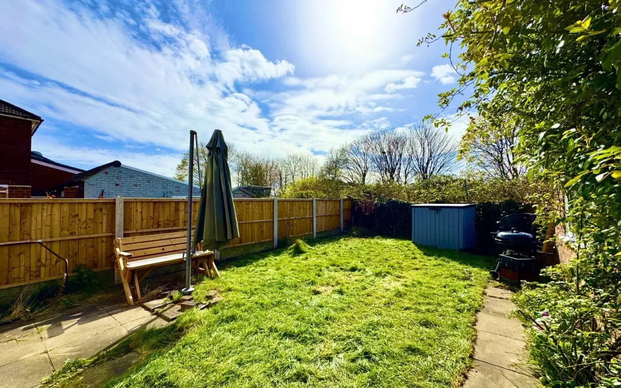 Windlebrook Crescent, St Helens, photo 3