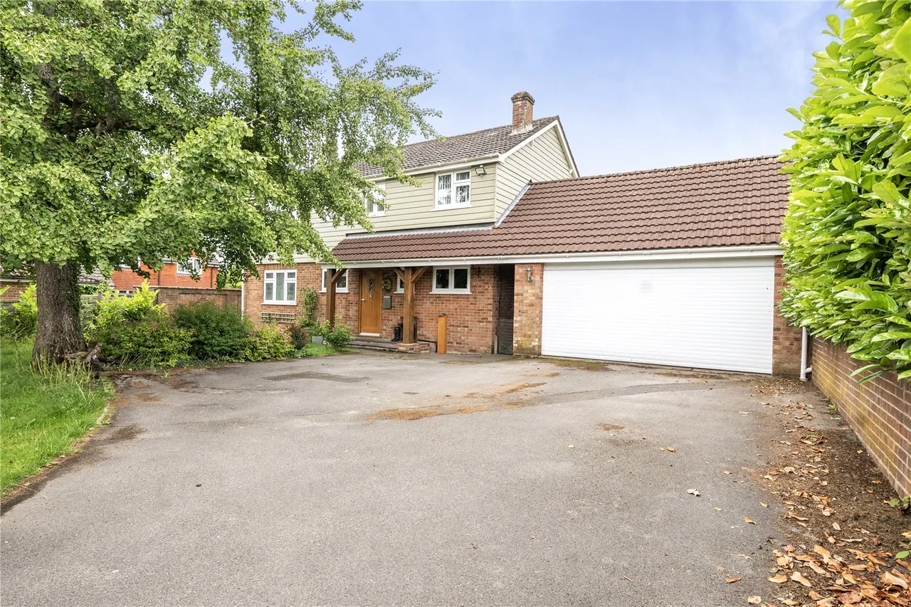 Plantation Road, West Wellow, Romsey, Hampshire, SO51 6DF, photo 14