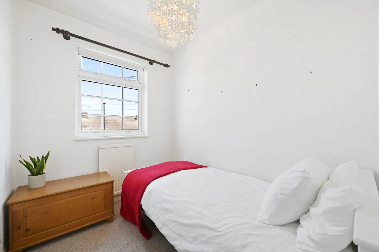 Ferrymead Avenue, Greenford, UB6, photo 9