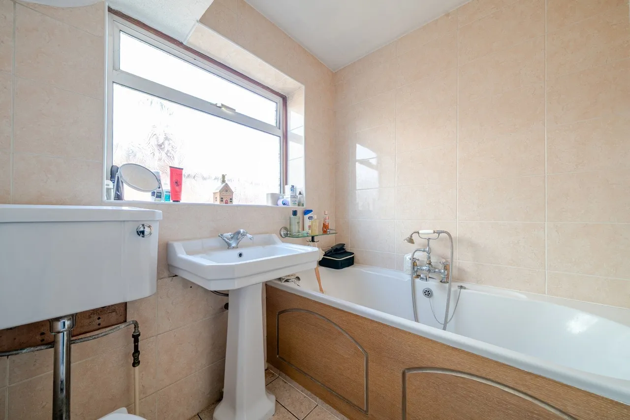 Downs Avenue, BR7, photo 15