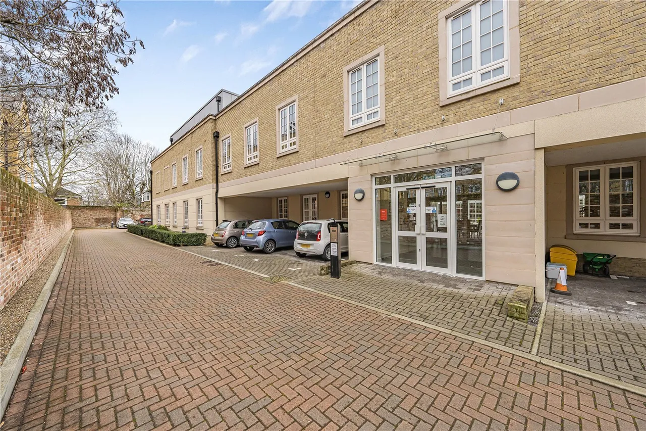 Twickenham Road, Old Isleworth, TW7, photo 15