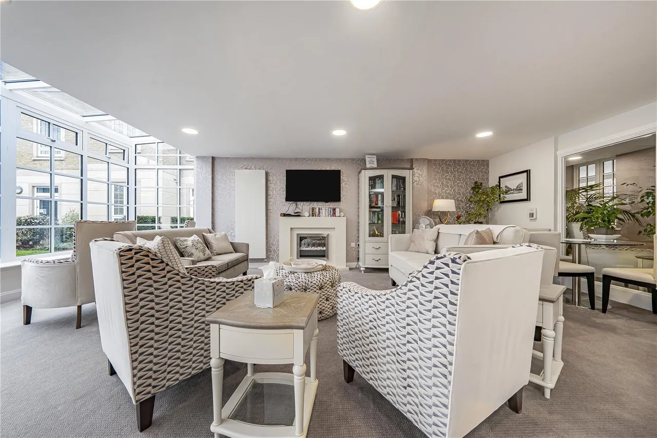Twickenham Road, Old Isleworth, TW7, photo 11
