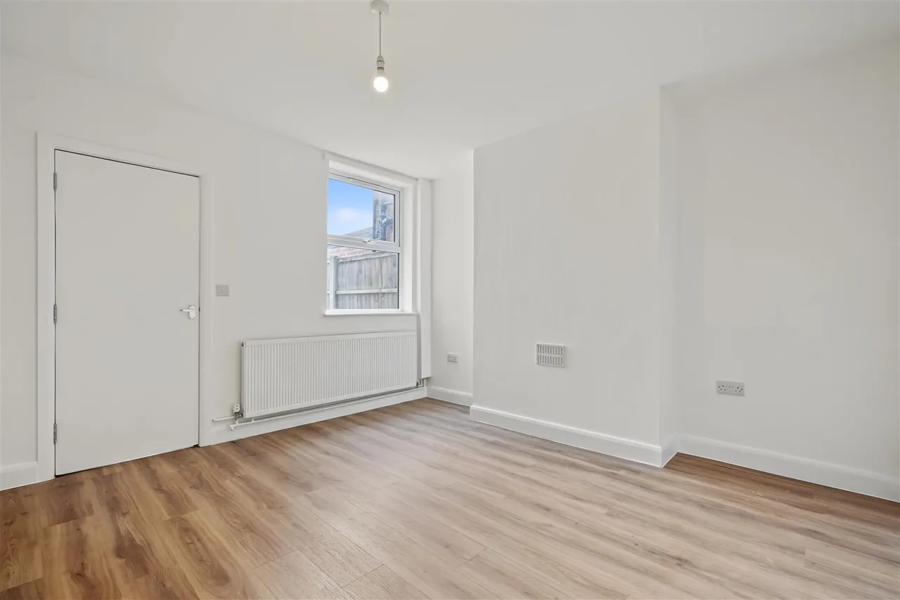 Shaw Street West, Ilkeston, DE7, photo 3