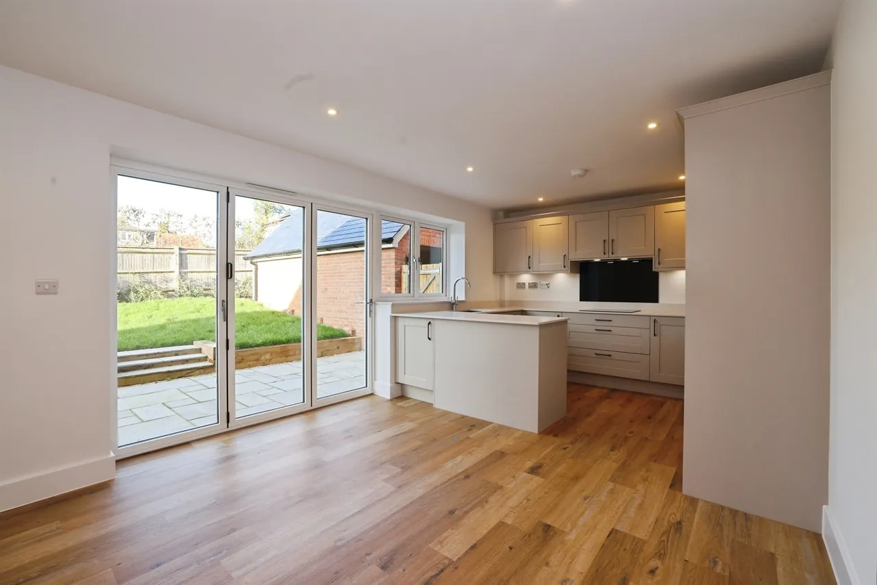 Witt Road, Winterslow, Salisbury, photo 4