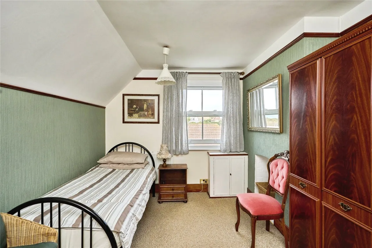 Monks Lane, Freshwater, PO40, photo 18