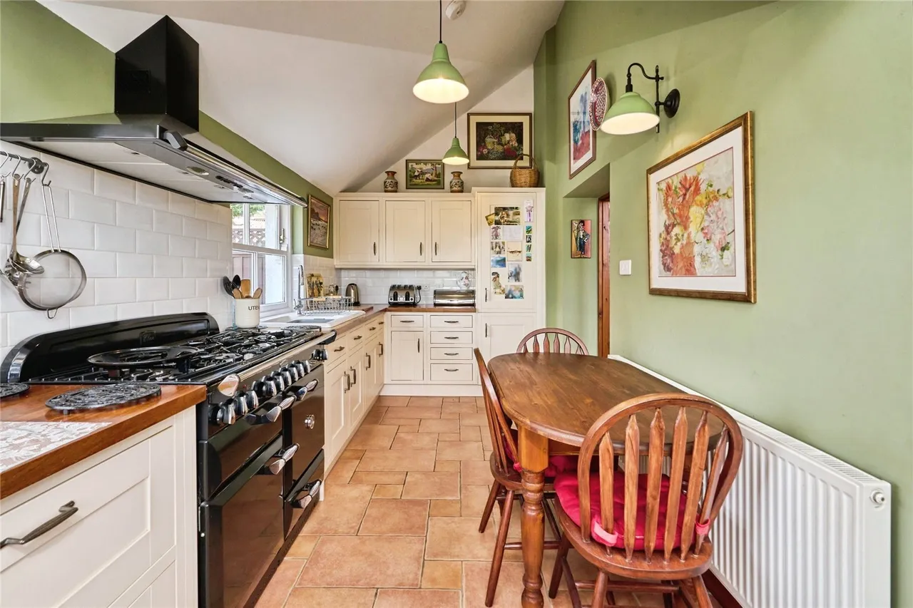 Monks Lane, Freshwater, PO40, photo 5