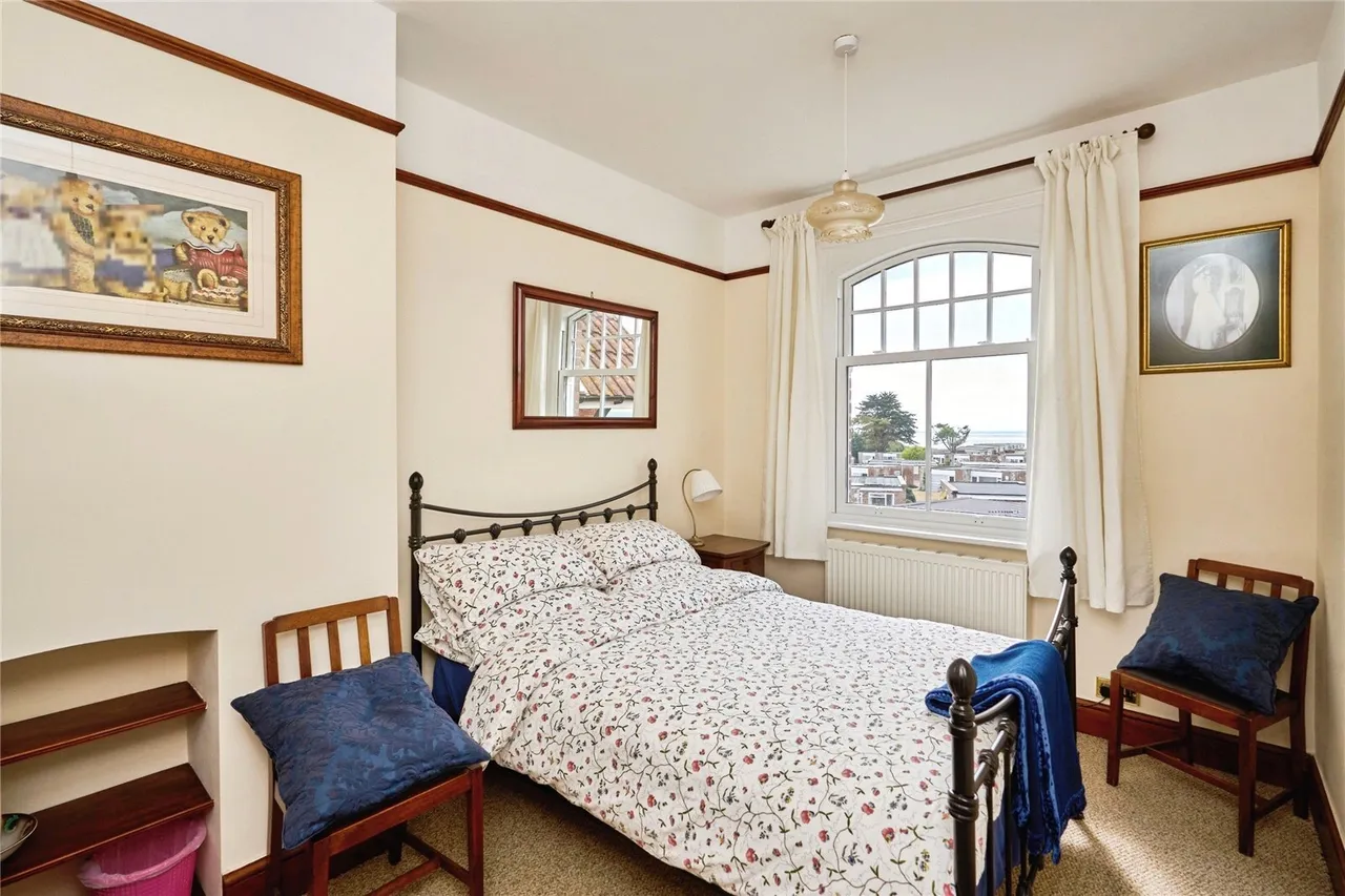 Monks Lane, Freshwater, PO40, photo 17