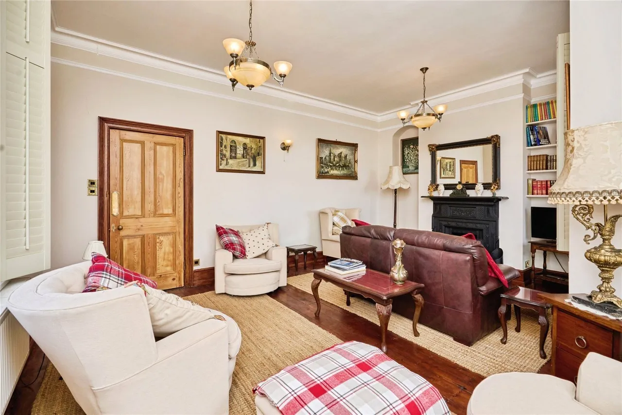 Monks Lane, Freshwater, PO40, photo 3