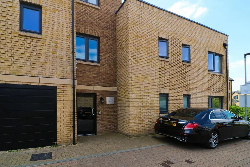 Parchment Close, Mitcham, photo 7