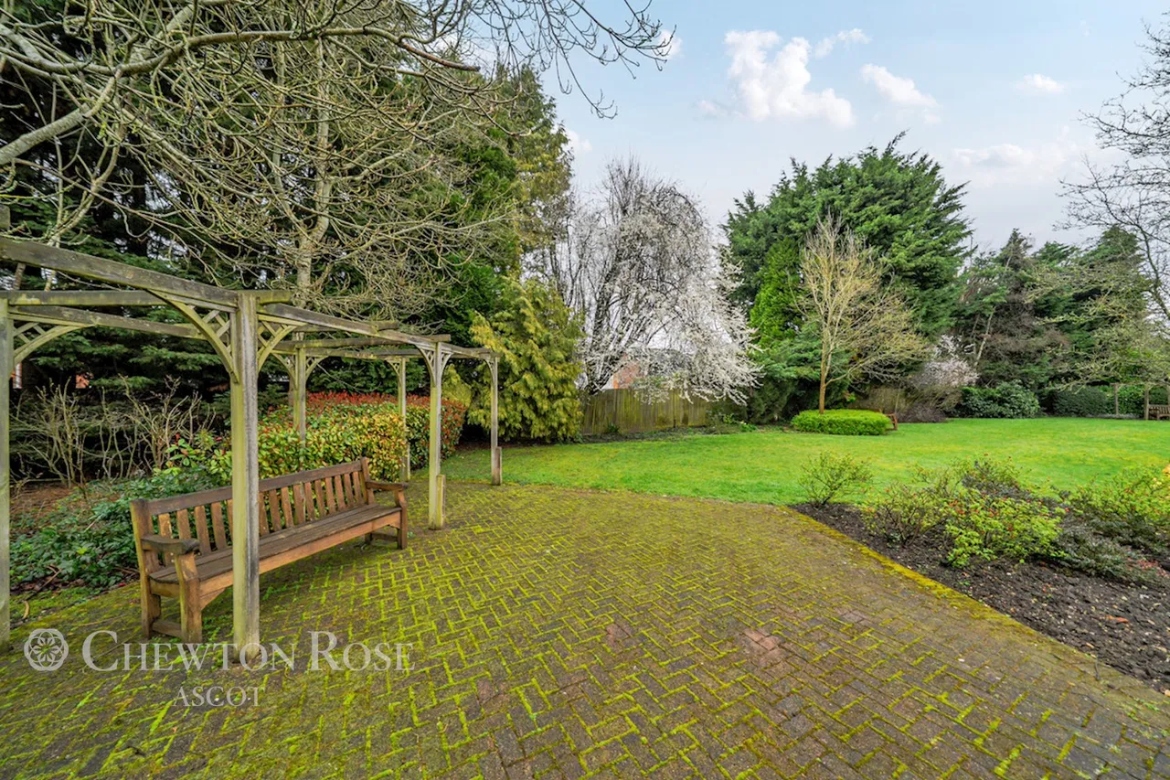 London Road, Ascot, photo 11