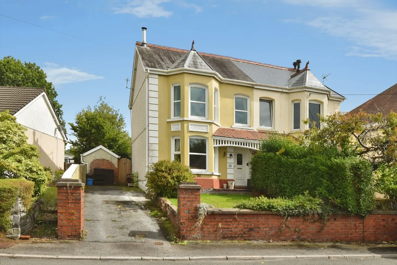 3 bed house for sale, Tirycoed Road, Glanamman, SA18