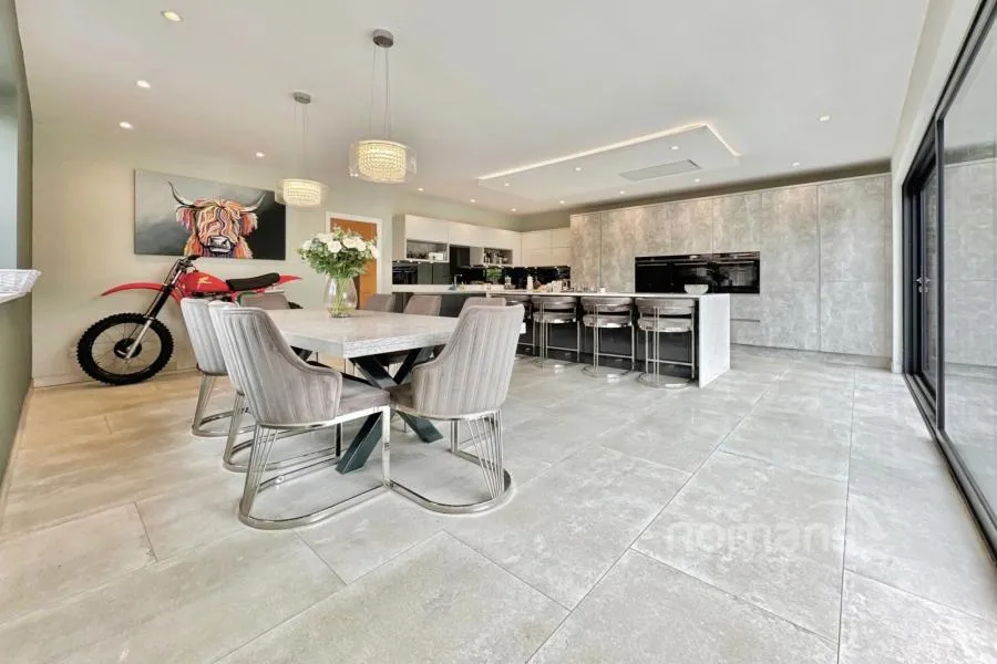Branksome Hill Road, College Town, GU47, photo 3