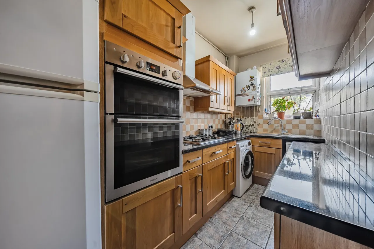 Torridon Road, SE6, photo 9
