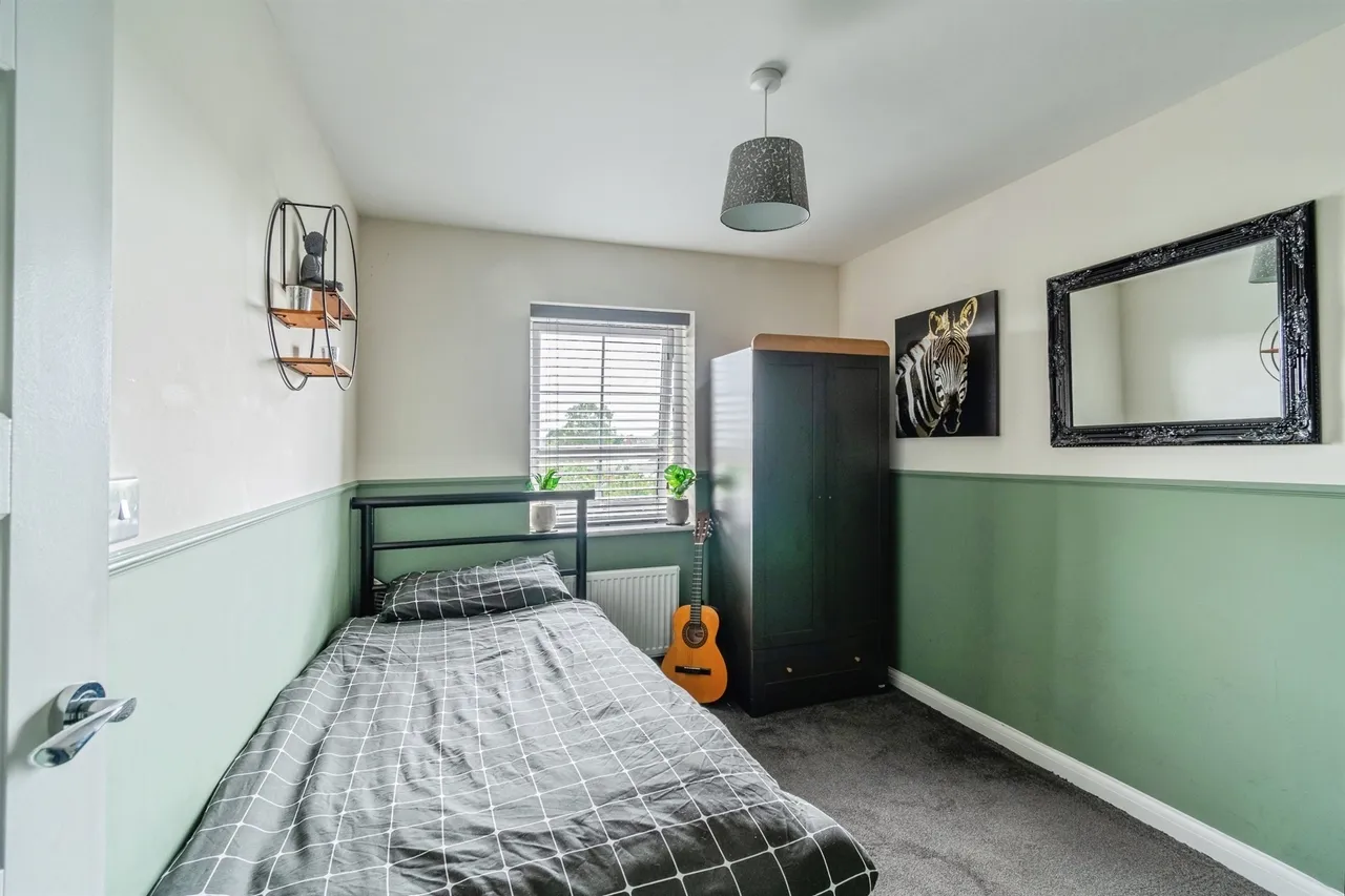 Asquith Avenue, Melksham, SN12, photo 11