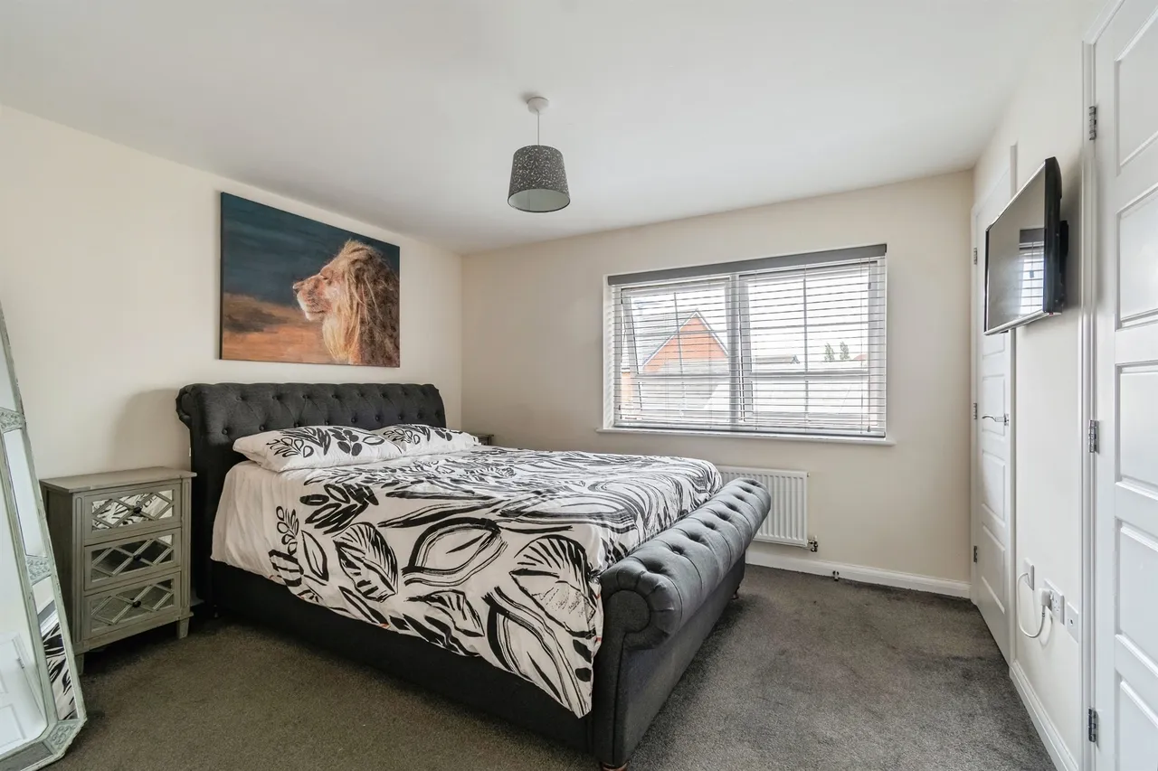 Asquith Avenue, Melksham, SN12, photo 12