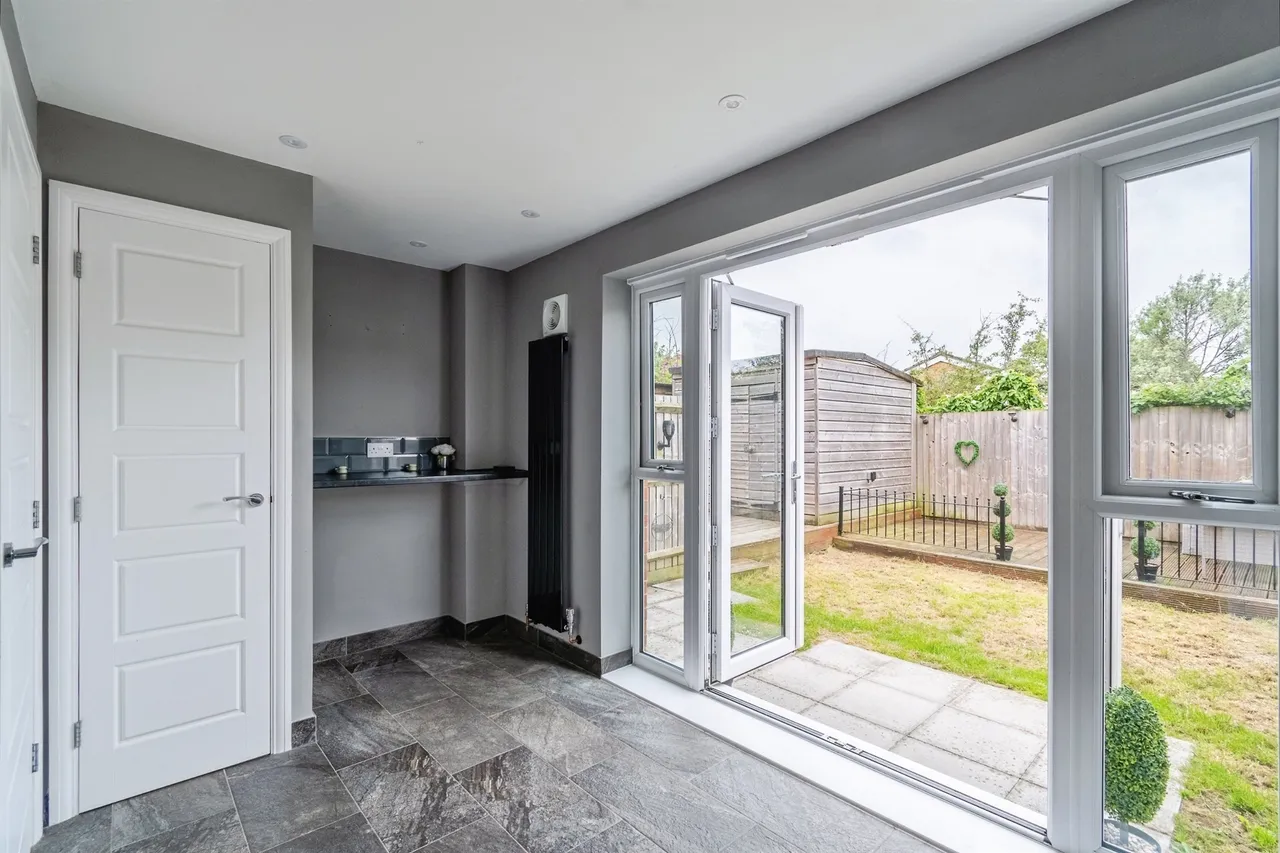 Asquith Avenue, Melksham, SN12, photo 7