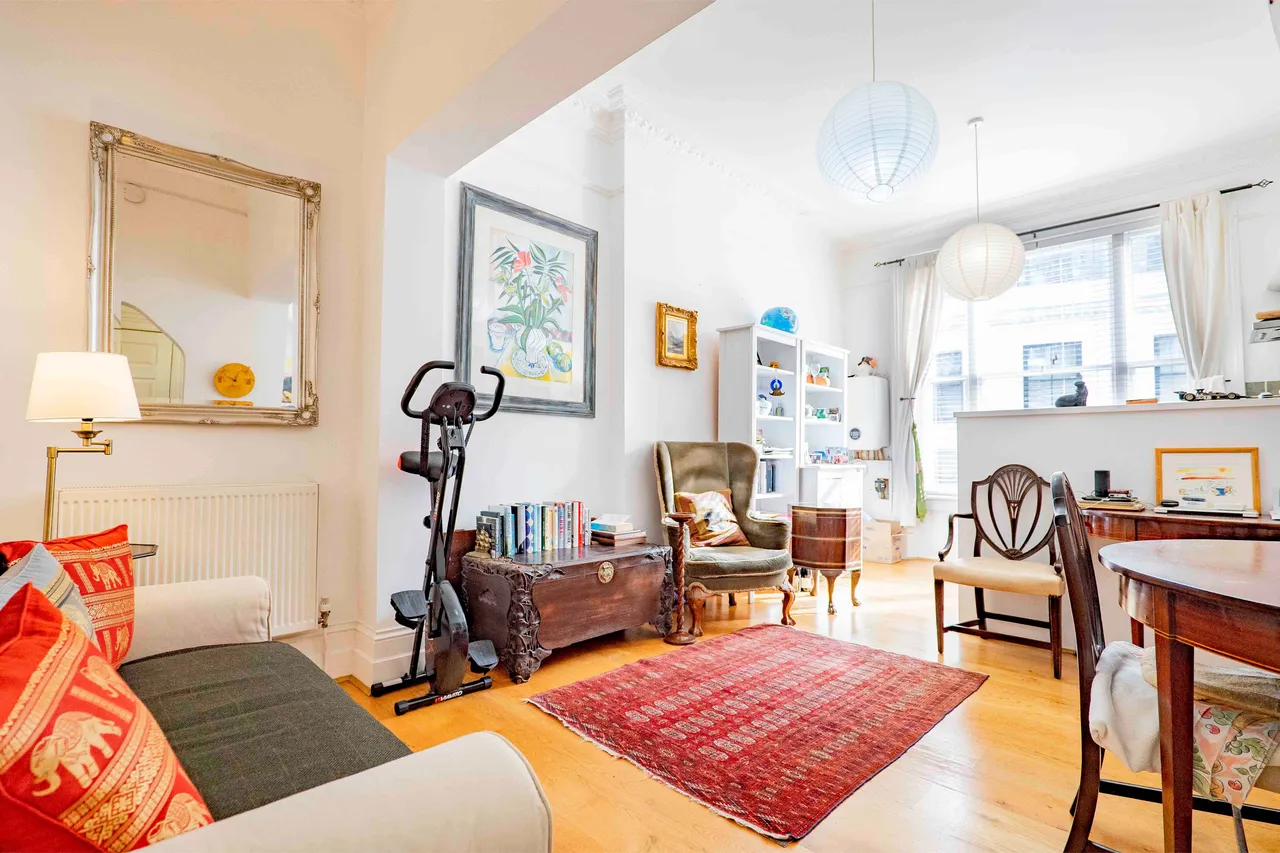 1 bed property for sale, Stratford Road, Kensington, W8