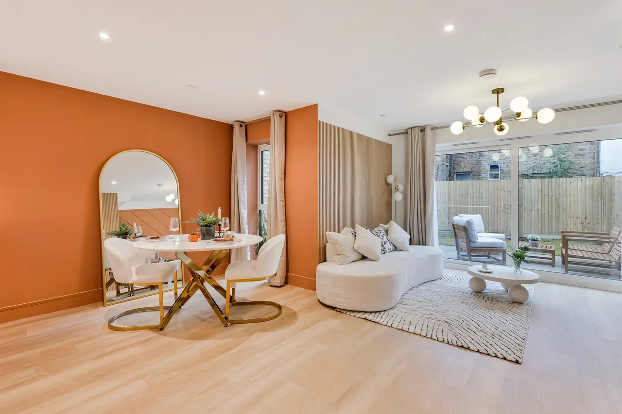 Fenham Road, London, SE15, photo 2