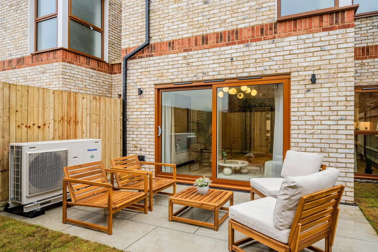 Fenham Road, London, SE15, photo 9