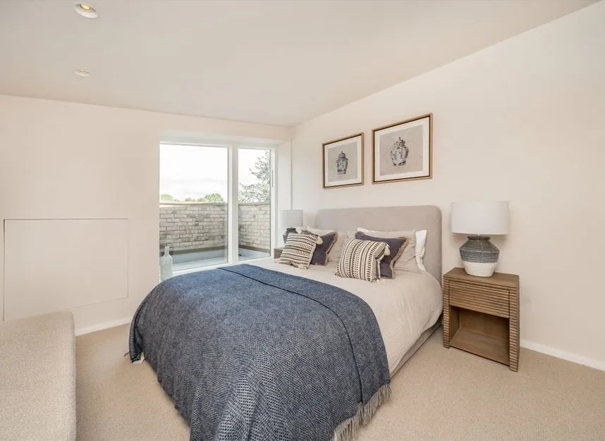Coombe Lane, Wimbledon, SW20, photo 11