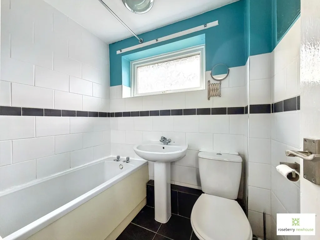 Strathaven Drive, Eaglescliffe, photo 11