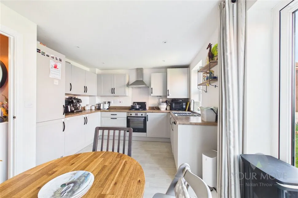 Alfred Way, Buckingham, MK18, photo 3