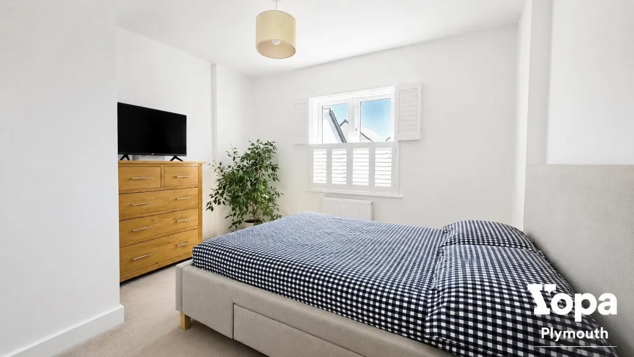 Clover Park, Plymouth, PL8, photo 12