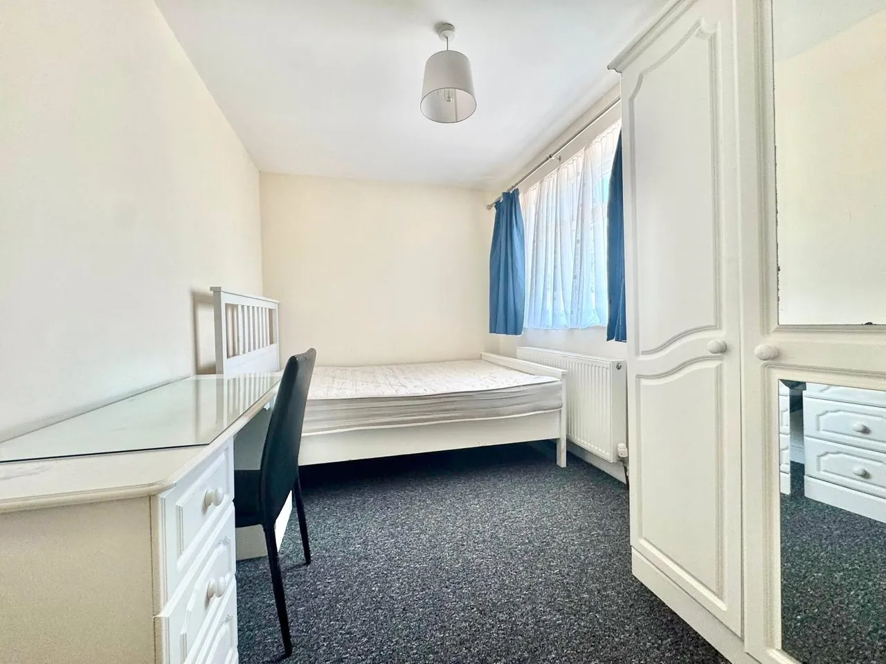 Therfield Walk, Houghton Regis, Dunstable, Bedfordshire, LU5, photo 3