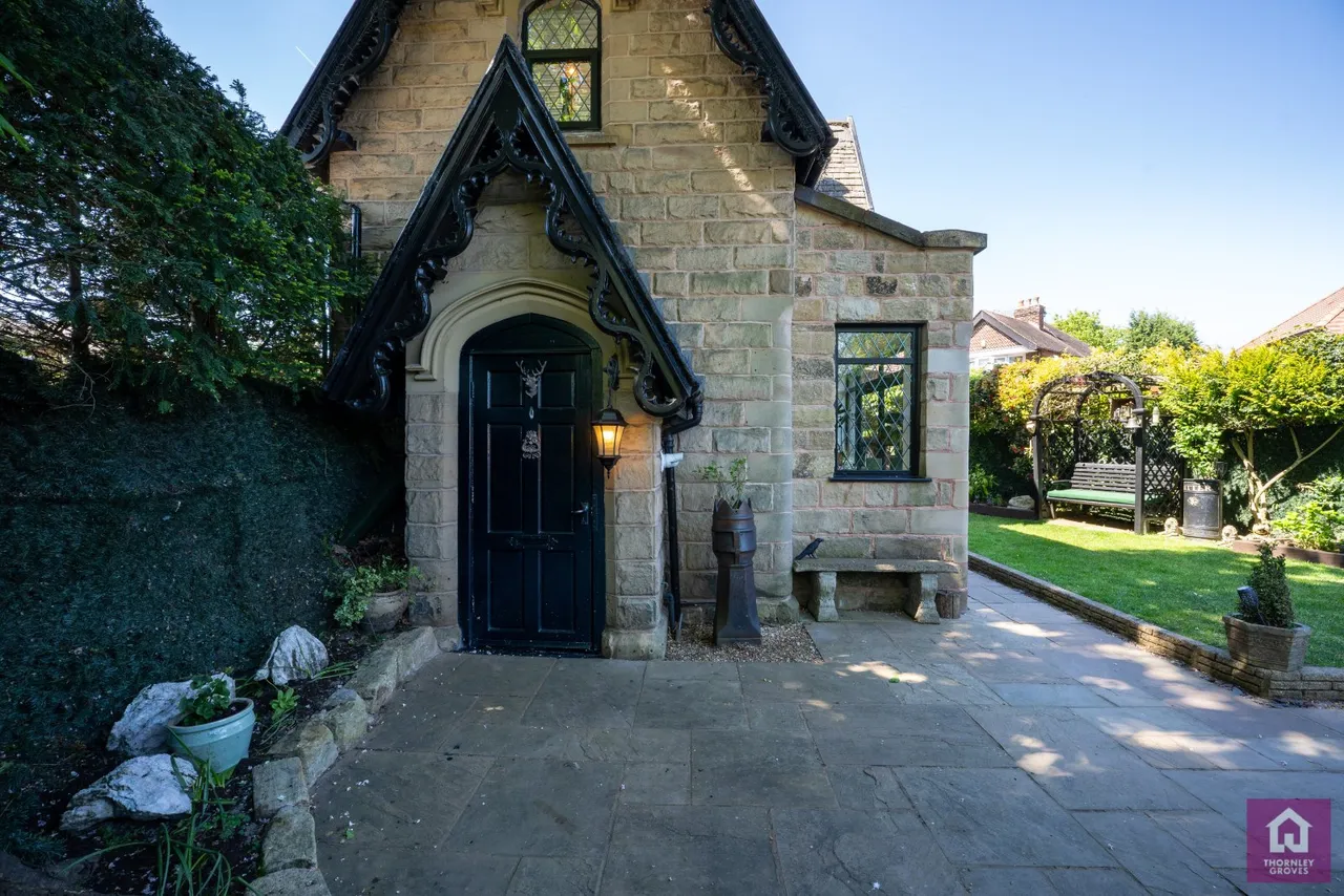 Ashton Lane, Sale, M33, photo 18