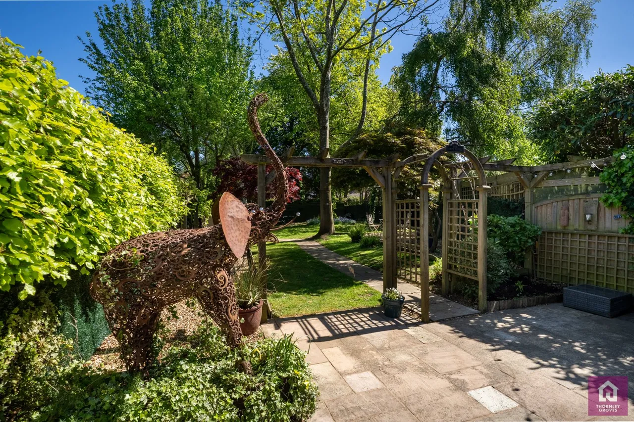 Ashton Lane, Sale, M33, photo 21