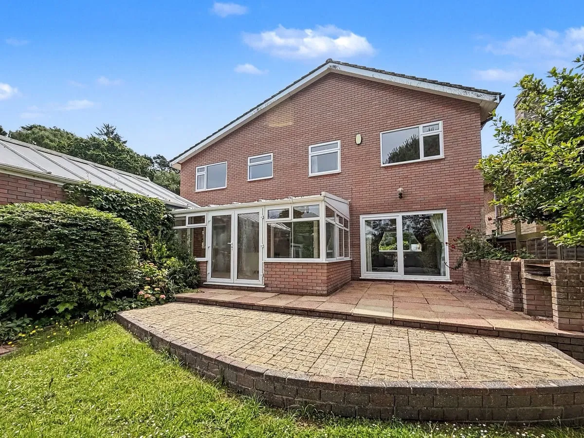 5 bed house for sale, Heath Close, Wimborne, BH21
