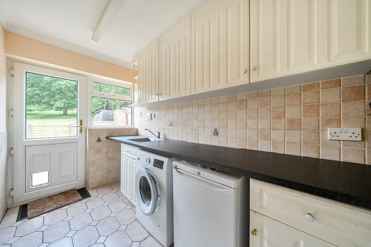 Heath Close, Wimborne, BH21, photo 13