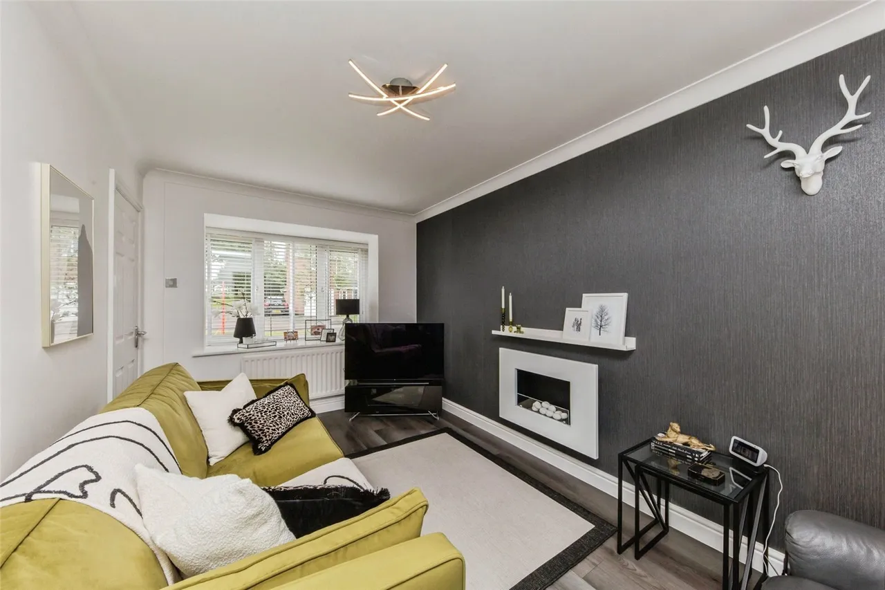 Portmarnock Close, MACCLESFIELD, Cheshire, SK10, photo 6