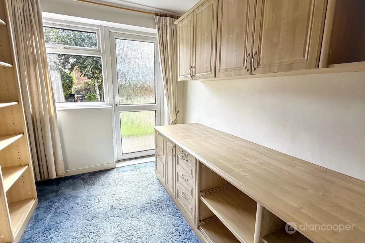 Coniston Court, St Nicolas Park, CV11, photo 11