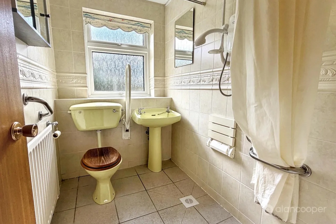 Coniston Court, St Nicolas Park, CV11, photo 12
