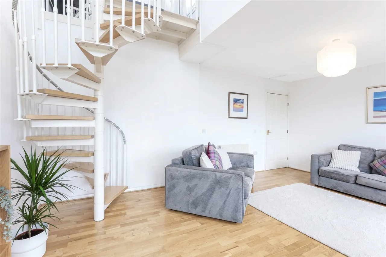 Errol Gardens, GLASGOW, Lanarkshire, G5, photo 9